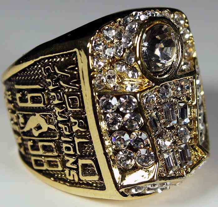 1998-Chicago-Bulls-NBA-Championship-ring.jpg